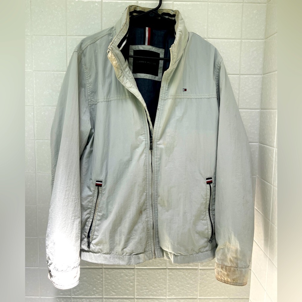 Tommy Hilfiger Mens Lightweight Active Water Resistant Hooded Rain Jacket